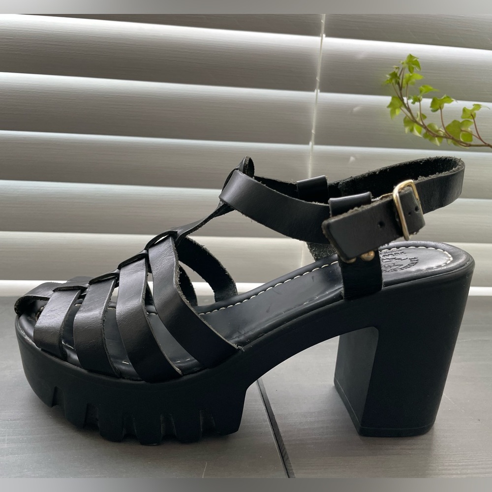 Polo Leather Hill and Platform Italian Sandals. US 7/EU 37